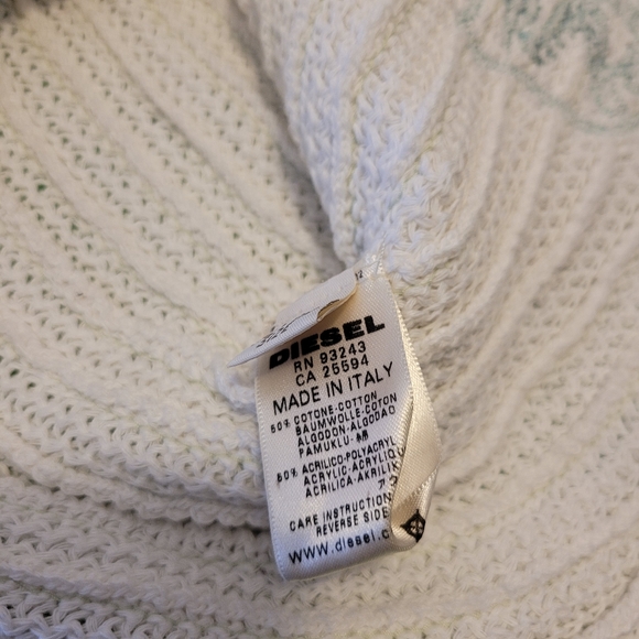 Vintage Diesel white knitted bucket hats caps,  made in Italy - Picture 4 of 5